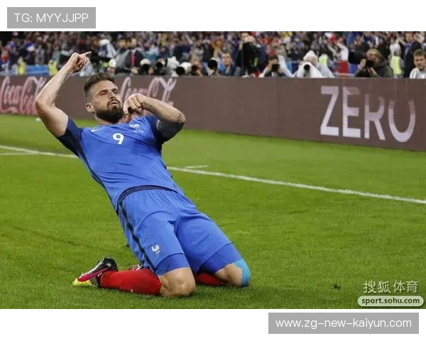 吉鲁高点头球点破防线