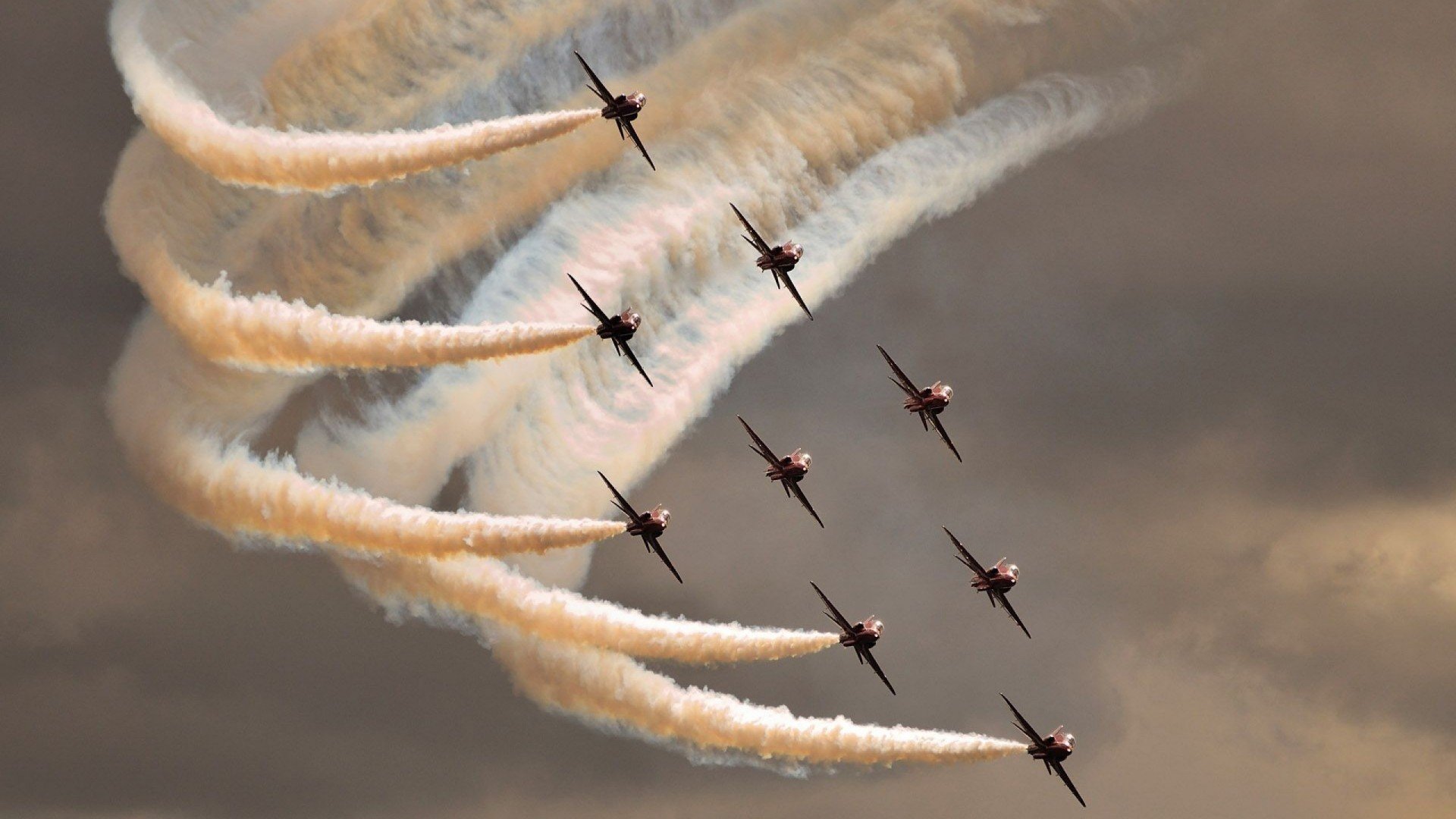 开云体育在线登入-后腰定位清晰,稳定调度中场,后腰球员怎么建立中场优势